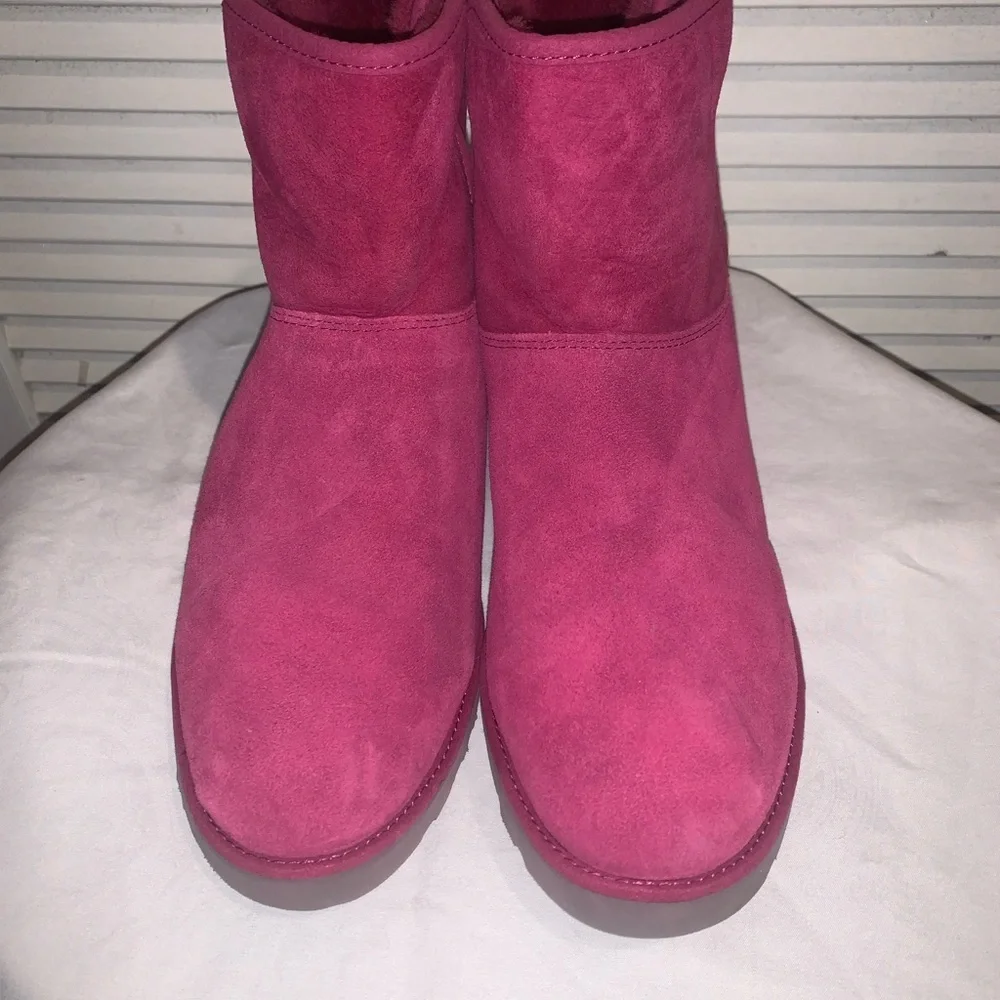 UGG womens kristin